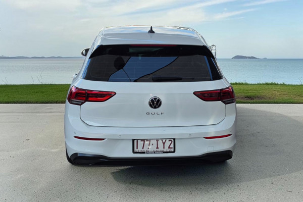 2023 Volkswagen Golf 8 110TSI Life Hatch Image 6