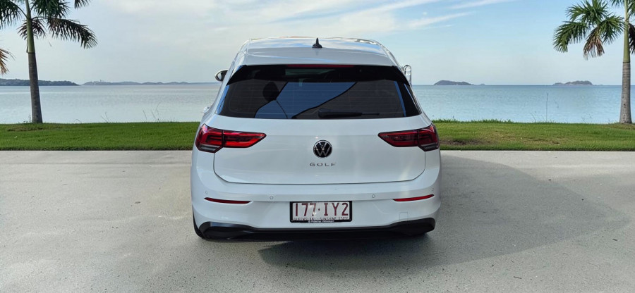 2023 Volkswagen Golf 8 110TSI Life Hatch Image 6