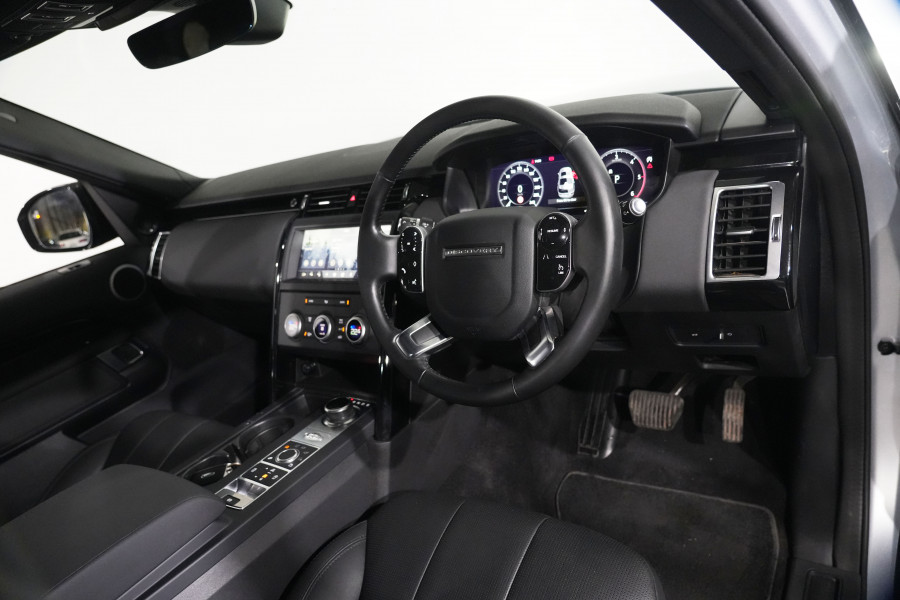 2020 Land Rover Discovery Series 5 Sd6 S SUV