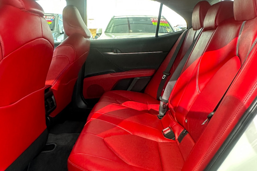 2018 Toyota Camry GSV70R SX Sedan Image 11