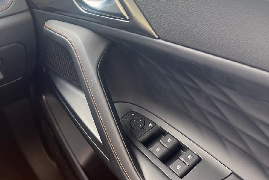 2024 MY24.5 MG HS AS33 Vibe SUV Image 13
