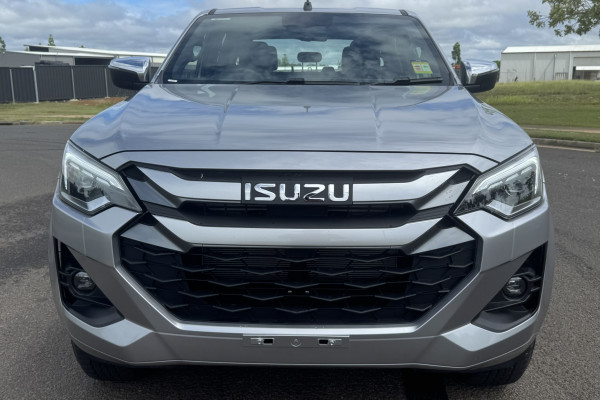 2026 Isuzu D-MAX RG LS-U Cab Chassis Image 7