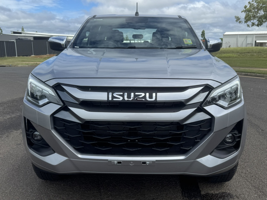 2026 Isuzu D-MAX RG LS-U Cab Chassis Image 7