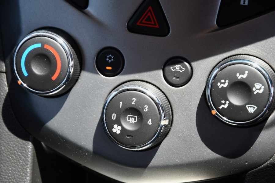 2015 Holden Barina TM MY15 CD Hatchback Image 14