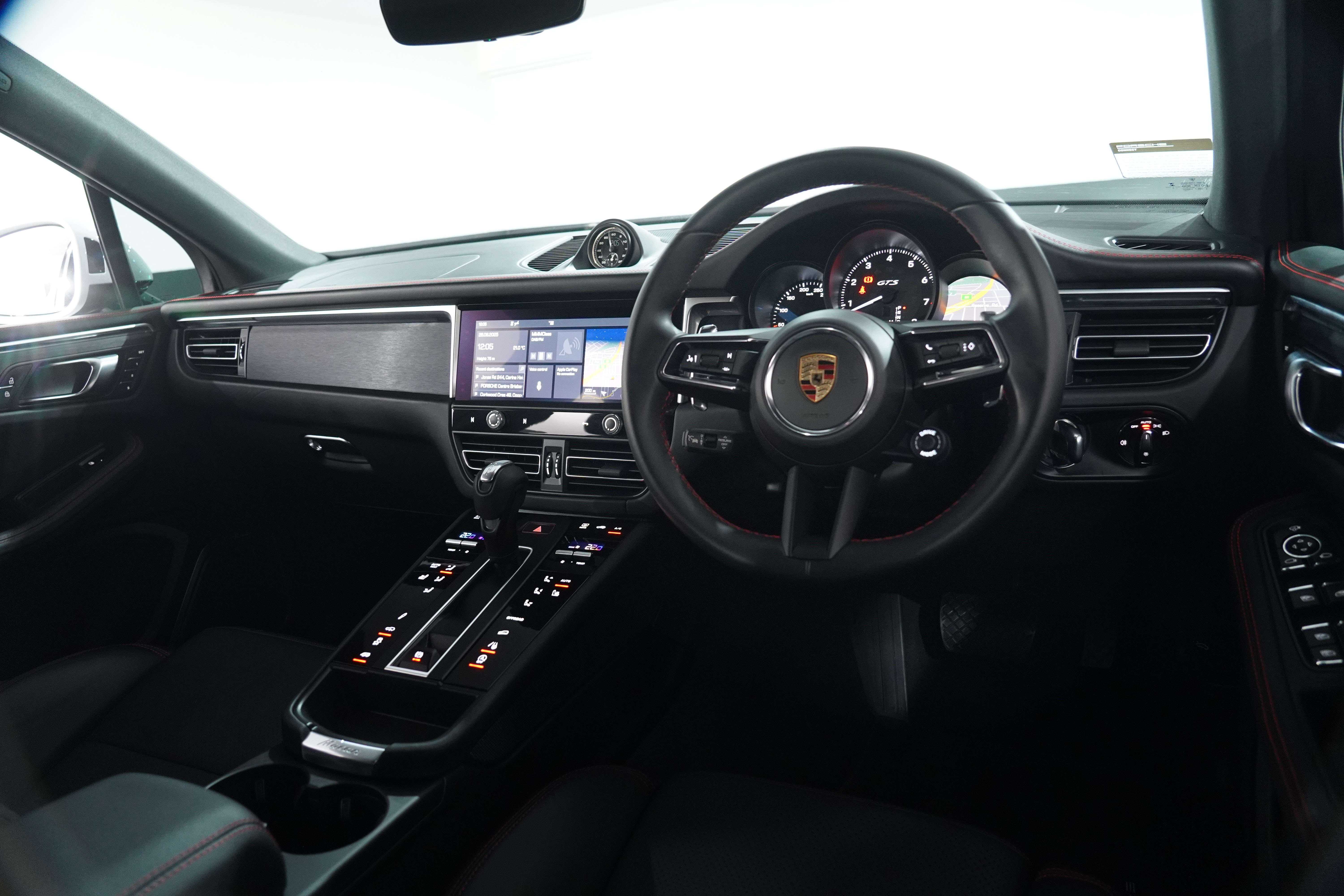 2022 Porsche Macan GTS SUV Image 23