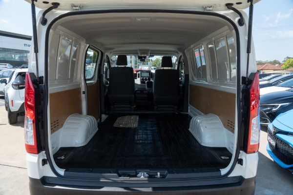 2024 Toyota HiAce GDH300R  Van Image 20