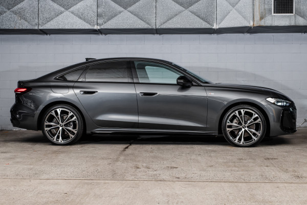 2025 Audi A5 B10 TFSI 150kW S line Sedan image 3