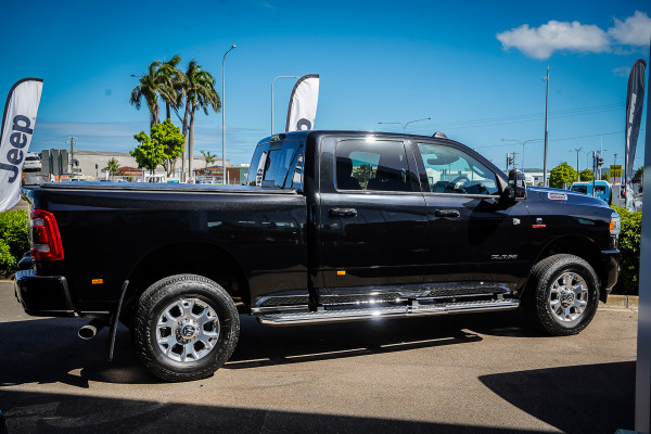 2023 MY24 Ram 2500 STD Laramie Ute
