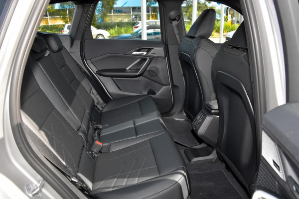 2026 BMW iX1 U11 xDrive30 M Sport SUV image 5