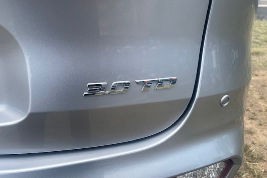 2023 Isuzu MU-X RJ LS-T SUV Image 11