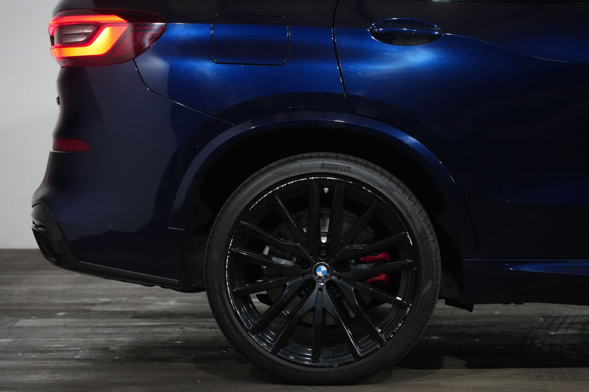 2021 BMW X5 M50i SUV