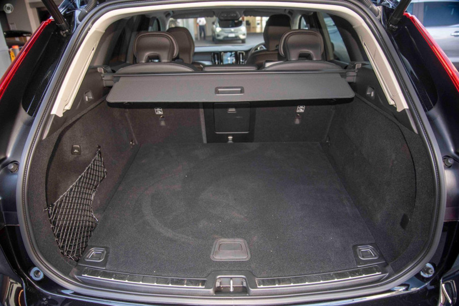2024 MY25 Volvo XC60 UZ Plus B5 SUV Image 10