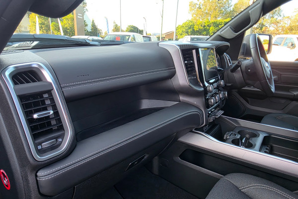 2026 Ram 1500 DT Express Black Edition Hurricane SO Ute Image 4
