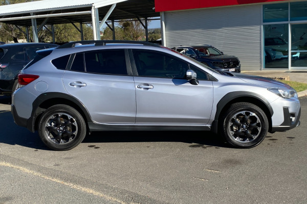 2022 Subaru XV G5-X 2.0i-L SUV Image 8