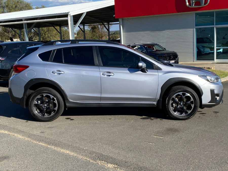 2022 Subaru XV G5-X 2.0i-L SUV Image 8