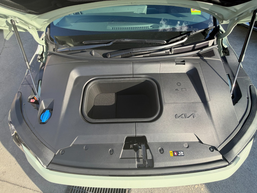2026 MY27 Kia EV3 SV Air Long Range SUV Image 7