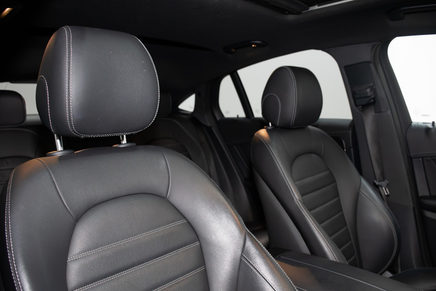 2022 Mercedes-Benz GLC-Class GLC43 AMG SUV Image 4
