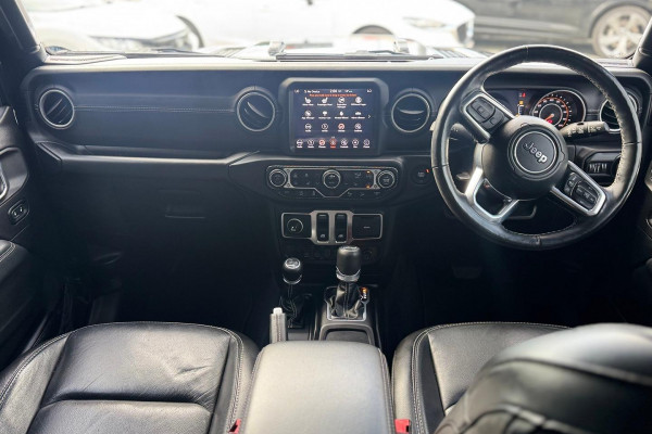 2019 Jeep Wrangler JL Overland SUV Image 9