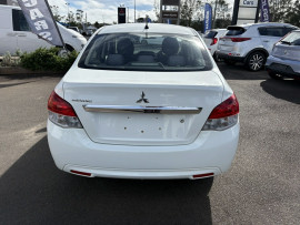 2014 MY15 Mitsubishi Mirage LA ES Sedan image 9
