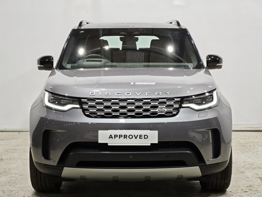 2025 Land Rover Discovery Series 5 D350 S SUV Image 8