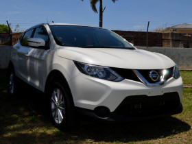 Nissan QASHQAI 2 J1