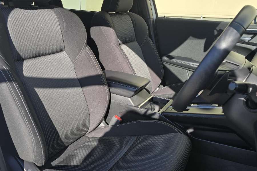 2021 MY22 Mitsubishi Outlander ZM LS SUV Image 9