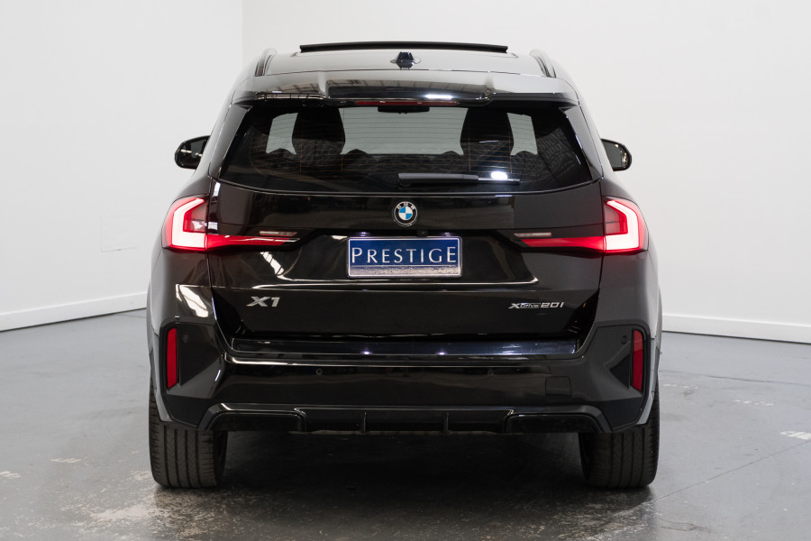 2023 BMW X1 xDrive20i M Sport SUV Image 10