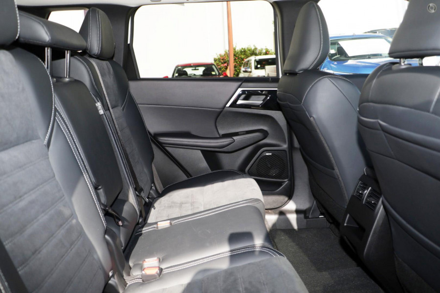 2025 Mitsubishi Outlander ZM Aspire SUV Image 6