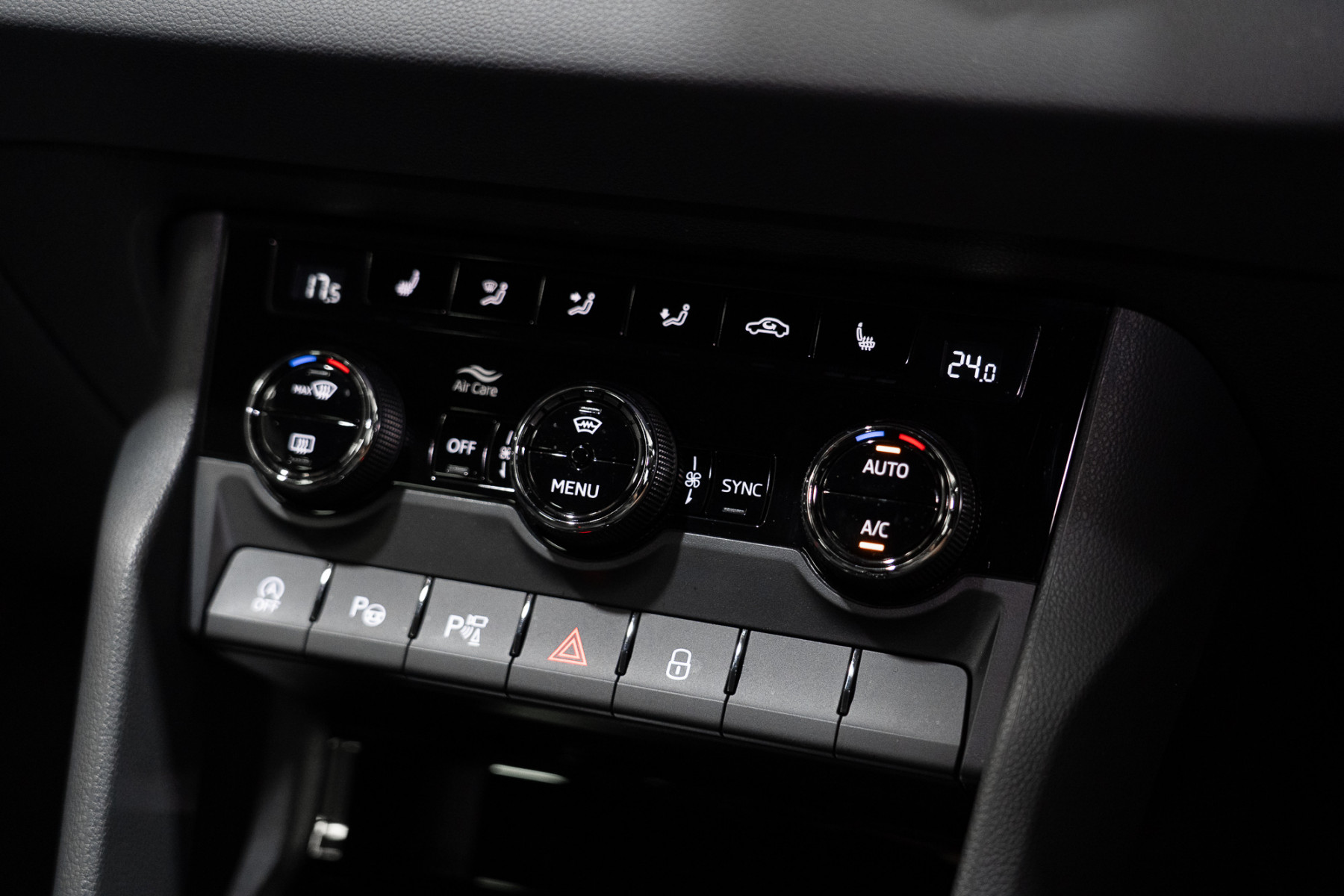 2024 Skoda Karoq Sportline (4x4) 140tsi SUV Image 11