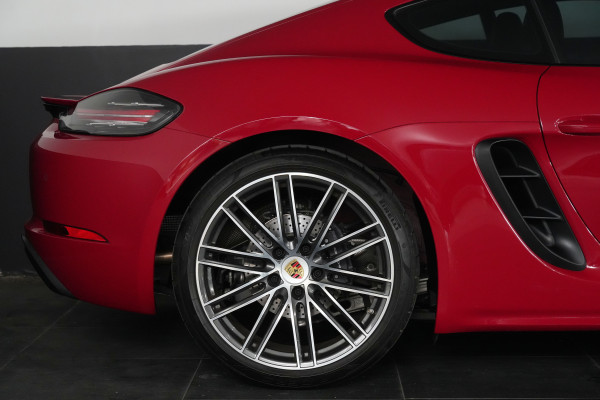2024 Porsche 718 Cayman Coupe Image 27
