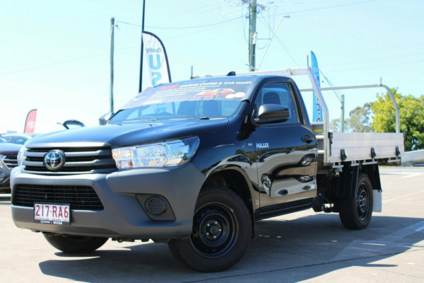 2022 Toyota HiLux TGN121R WorkMate Cab Chassis Image 2
