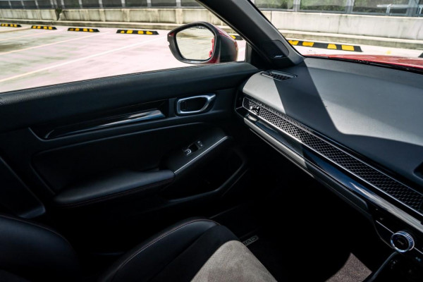 2022 Honda Civic 11th Gen VTi LX Hatch Image 6