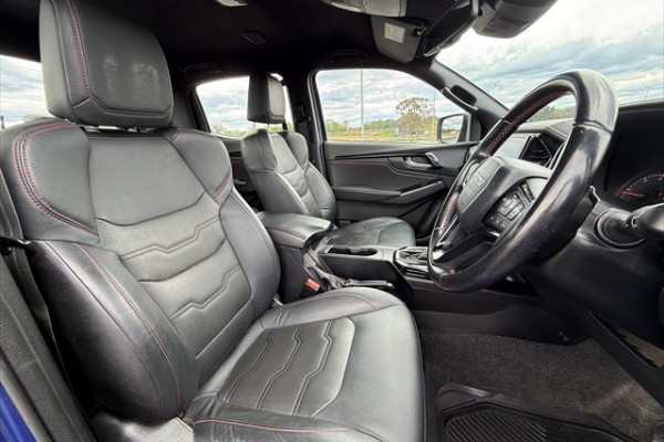 2023 Isuzu D-MAX RG X-TERRAIN Ute Image 11