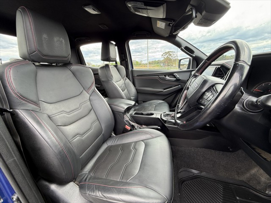 2023 Isuzu D-MAX RG X-TERRAIN Ute Image 11