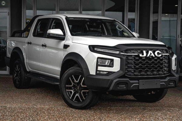 2026 JAC T9  Oasis Ute Image 1