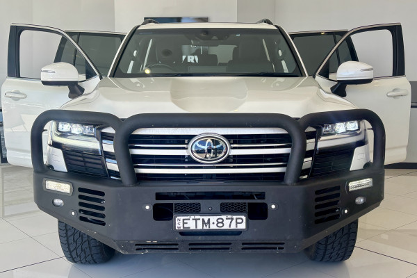 2022 Toyota LandCruiser FJA300R VX SUV Image 3