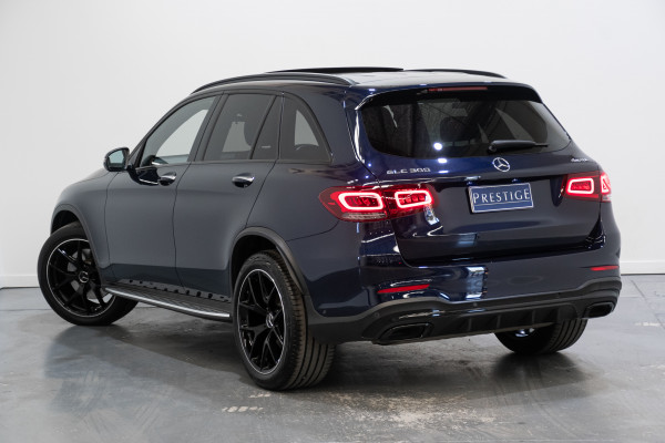 2022 Mercedes-Benz GLC-Class GLC300 SUV Image 9