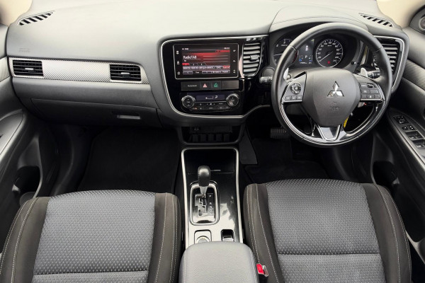 2016 MY17 Mitsubishi Outlander ZK LS Safety Pack SUV Image 13