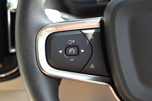 2022 Volvo XC40 XZ T4 Inscription SUV Image 21