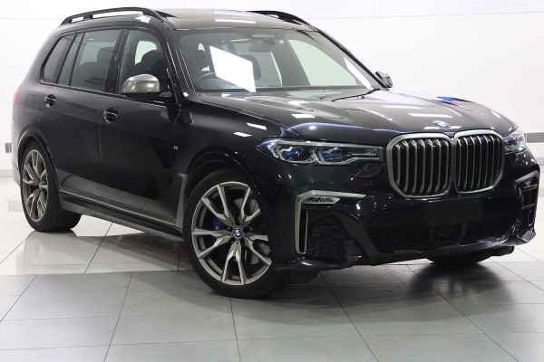 2022 BMW X7 G07 M50i SUV image 2