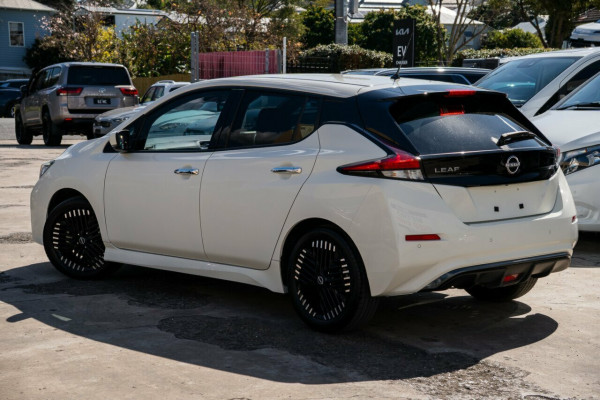 2023 Nissan LEAF ZE1  Hatch Image 4