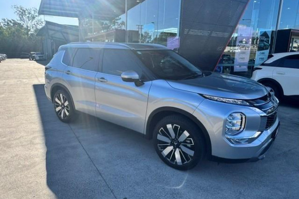 2025 Mitsubishi Outlander ZM Aspire SUV Image 2