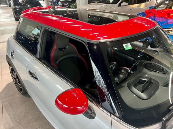 2015 MINI Cooper F56 John Cooper Works Hatch image 9