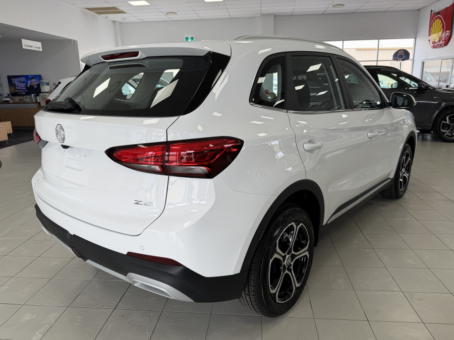 2026 MY26.5 MG ZS ZS32 Excite Hybrid+ SUV Image 7