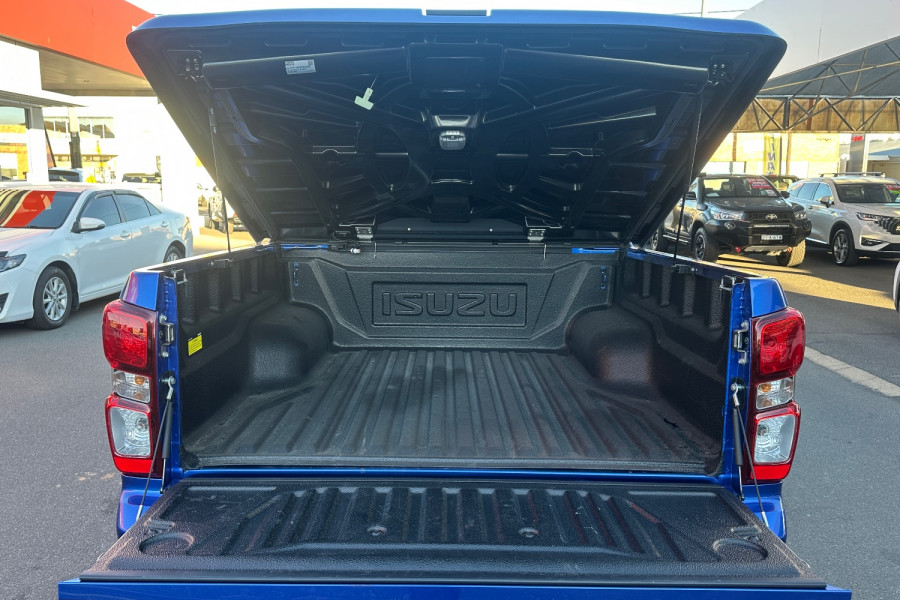 2023 Isuzu D-MAX RG LS-M Ute Image 12