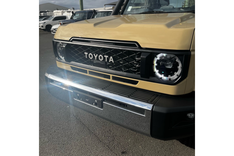 2025 Toyota LandCruiser VDJ79R GXL V8 Single-Cab Cab-Chassis Image 16