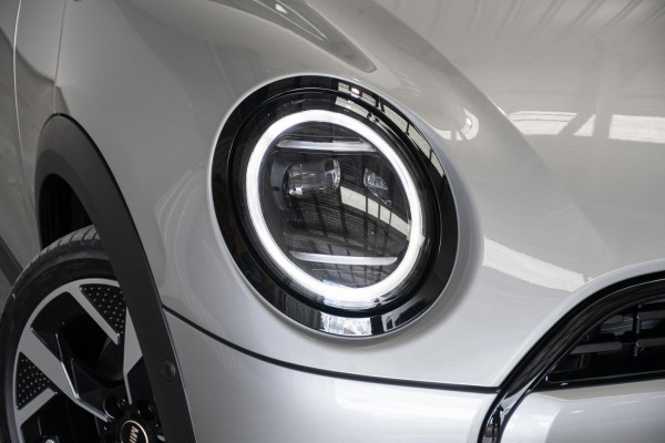 2026 MINI Cooper F65 C Classic Hatch image 20