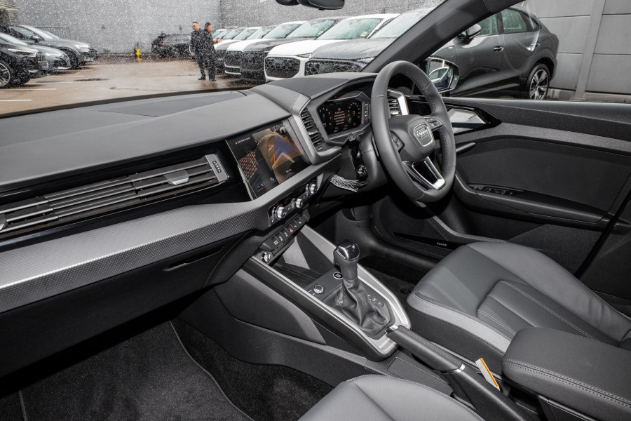 2025 Audi A1 GB 40 TFSI S line Hatch