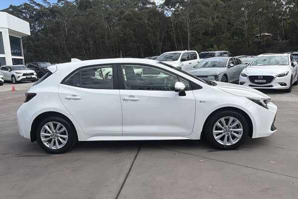 2024 Toyota Corolla ZWE219R Ascent Sport Hybrid SUV Image 4
