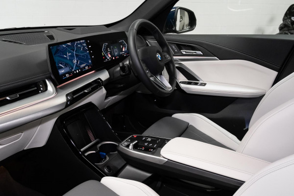 2026 BMW X1 U11 xDrive20i SUV image 7